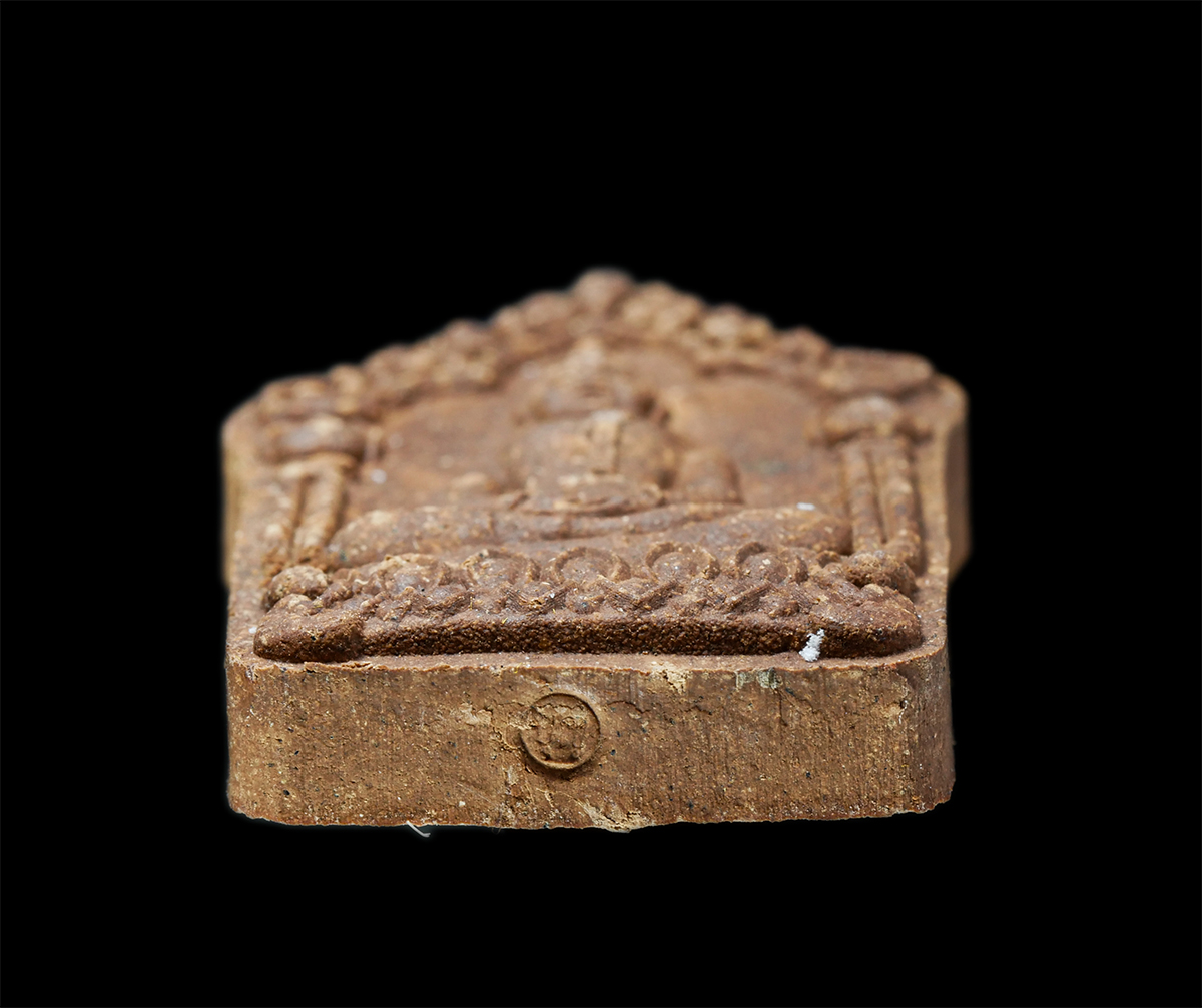 25Oct25 (116)ap.jpg - พระขุนแผนผงพรายตะเคียนทอง หลวงปู่บุญ ปริปุนฺณสีโล สวนนิพพาน วัดปอแดง อ.ปักธงชัย สมทบทุนสร้างโบสถ์ วัดห้วยพรหม อ.วังน้ำเขียว จ.นครราชสีมา ปี2559 เนื้อผ [..] | https://kamulet.in.th